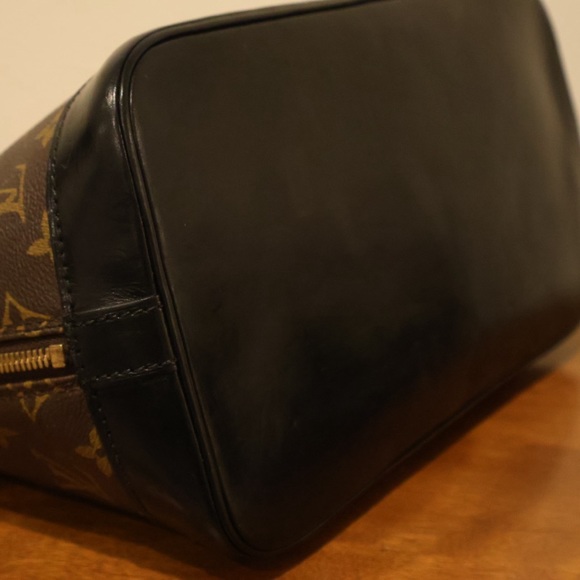 Authentic LV Alma with Medusa
